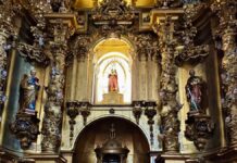 Restauración ornamental del retablo de Santa María la Blanca de Alcorcón Restauración ornamental del retablo de Santa María la Blanca de Alcorcón