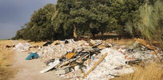 Alcorcón elimina los vertidos ilegales en el área de La Venta la Rubia
