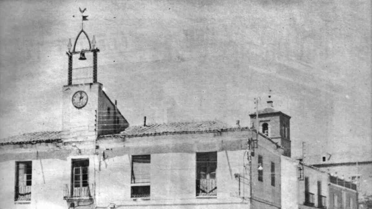 Alcorcón Extraño: El reloj parado del Ayuntamiento