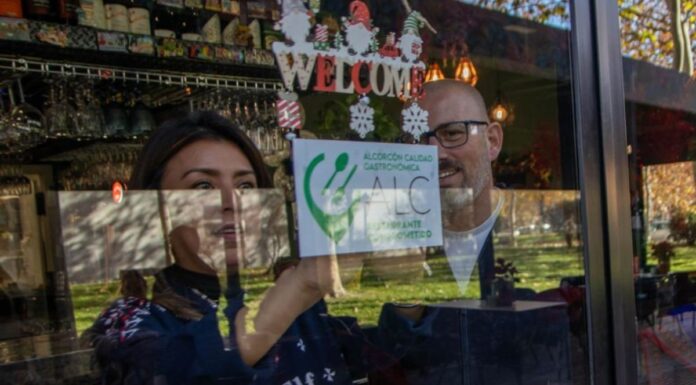 Alcorcón repartirá diferentes distintivos a los restaurantes más comprometidos: cómo solicitarlos Alcorcón repartirá diferentes distintivos a los restaurantes más comprometidos: cómo solicitarlos