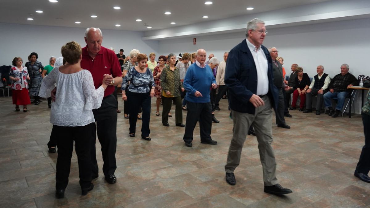 Vuelven los bailes para mayores a los centros de Alcorcón Vuelven los bailes para mayores a los centros de Alcorcón