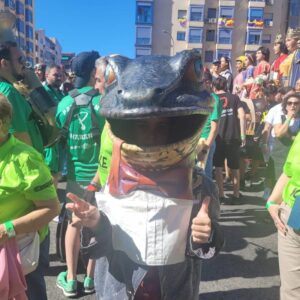 Alcorcón presume de tradición con los Gigantes y Cabezudos de Valderas en Torrejón