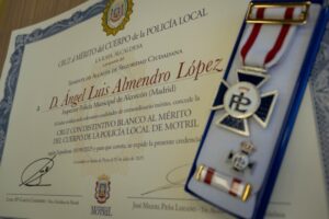 Ángel Almendro, policía de Alcorcón, premiado por su labor en la DANA