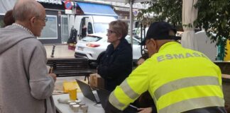 Limpieza y escucha vecinal: así funciona el nuevo programa 'ESMASA en tu zona'