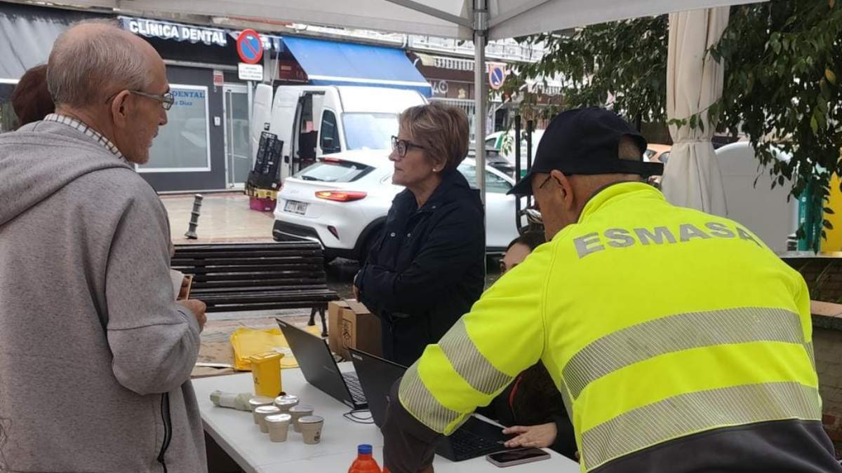 Limpieza y escucha vecinal: así funciona el nuevo programa 'ESMASA en tu zona' Limpieza y escucha vecinal: así funciona el nuevo programa 'ESMASA en tu zona'