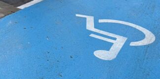 Alcorcón estrena nuevas marquesinas y plazas adaptadas: las calle donde encontrarlas