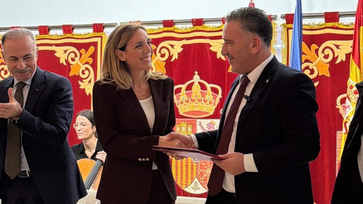 Alcorcón y la ciudad palestina de Salfit sellan su hermanamiento oficial Alcorcón y la ciudad palestina de Salfit sellan su hermanamiento oficial