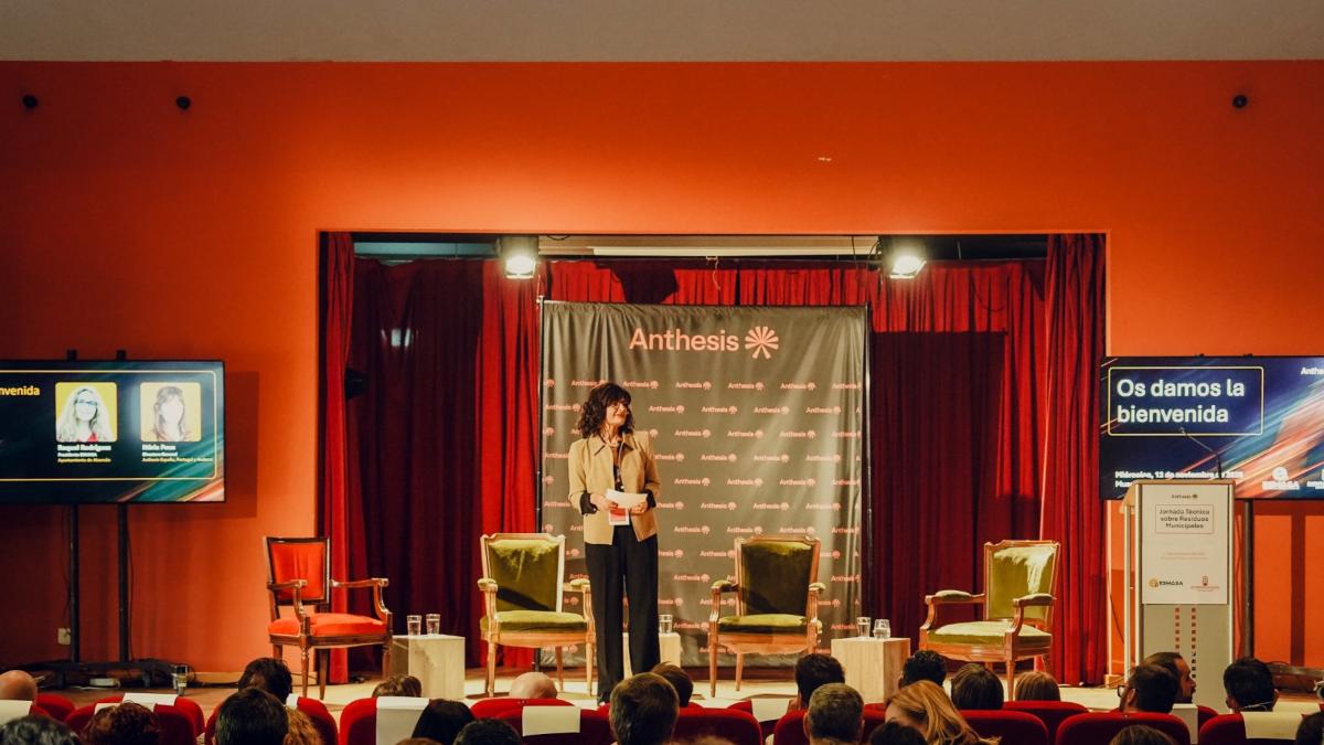 Cerca de 200 profesionales debaten en Alcorcón sobre el futuro de la gestión de residuos