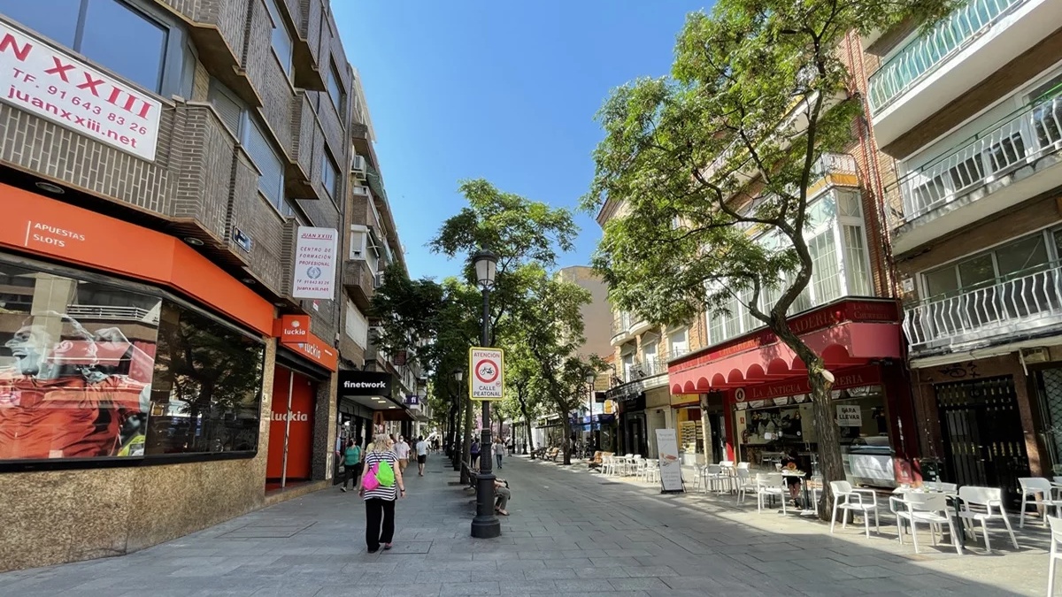 Tres hombres detenidos tras intentar okupar un local vacío y robar posteriormente a otra propietaria en Alcorcón