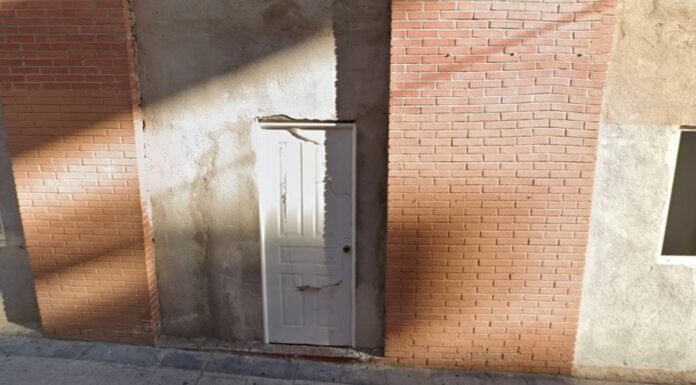 Medidas en marcha para desalojar el local ocupado de Carabancheles 5, en Alcorcón, tras una inundación Medidas en marcha para desalojar el local ocupado de Carabancheles 5, en Alcorcón, tras una inundación