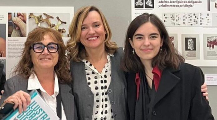 Lucía González, artista de Alcorcón, conquista el mayor premio nacional de enseñanzas artísticas Lucía González, artista de Alcorcón, conquista el mayor premio nacional de enseñanzas artísticas