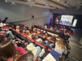 Asociaciones y vecinos, a través de “Alcorcón nos importa”, piden mejoras en seguridad, urbanismo y atención social Asociaciones y vecinos, a través de “Alcorcón nos importa”, piden mejoras en seguridad, urbanismo y atención social