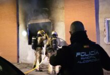 Seis personas atendidas tras un incendio en un local okupado de Alcorcón