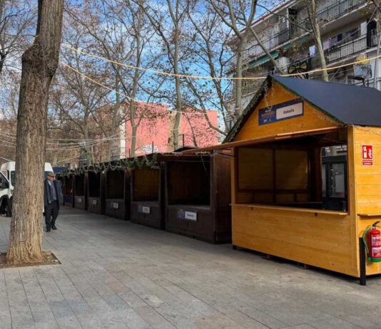 Mercadillo Navideño en la Calle Mayor de Alcorcón: guía de horarios, conciertos y sorteos