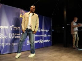 Una polémica decisión de los jueces deja a Nayanesh, vecino de Alcorcón, sin título mundial: "Gané en el ring"