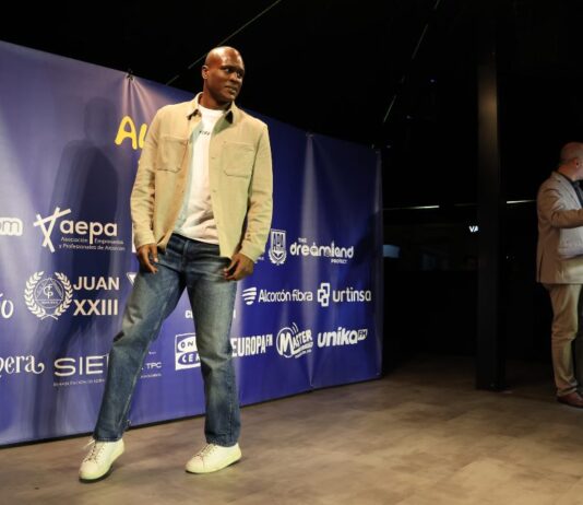 Una polémica decisión de los jueces deja a Nayanesh, vecino de Alcorcón, sin título mundial: "Gané en el ring"