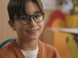 Gafas y lentillas gratis o con descuento para menores en Alcorcón: cómo solicitar la nueva ayuda estatal