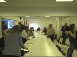 Máxima tensión en Alcorcón: el debate de la tasa de basuras termina con la oposición fuera del pleno
