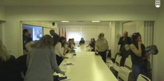 Máxima tensión en Alcorcón: el debate de la tasa de basuras termina con la oposición fuera del pleno