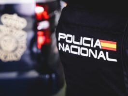 «¿Aquí qué vendrán? Moros…»: escándalo en Alcorcón por los comentarios racistas de dos policías "¿Aquí qué vendrán? Moros...": escándalo en Alcorcón por los comentarios racistas de dos policías