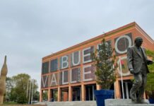Homenaje a las víctimas del accidente en el Teatro Buero Vallejo