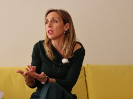 Candelaria Testa, alcaldesa de Alcorcón, desafía al PP: «Nos vamos a ver en los tribunales» Candelaria Testa, alcaldesa de Alcorcón, desafía al PP: "Nos vamos a ver en los tribunales"