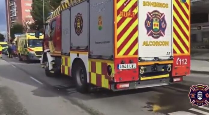 Un incendio en los sótanos de un edificio en Alcorcón deja dos heridos leves