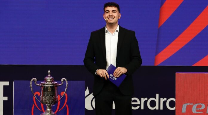 Dani Gordo, vecino de Alcorcón, presenta el sorteo de los octavos de la Copa del Rey Dani Gordo, vecino de Alcorcón, presenta el sorteo de los octavos de la Copa del Rey