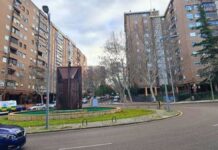 Los vecinos de Parque Mayor de Alcorcón emiten quejas respecto a la acumulación de residuos y pernocta de personas