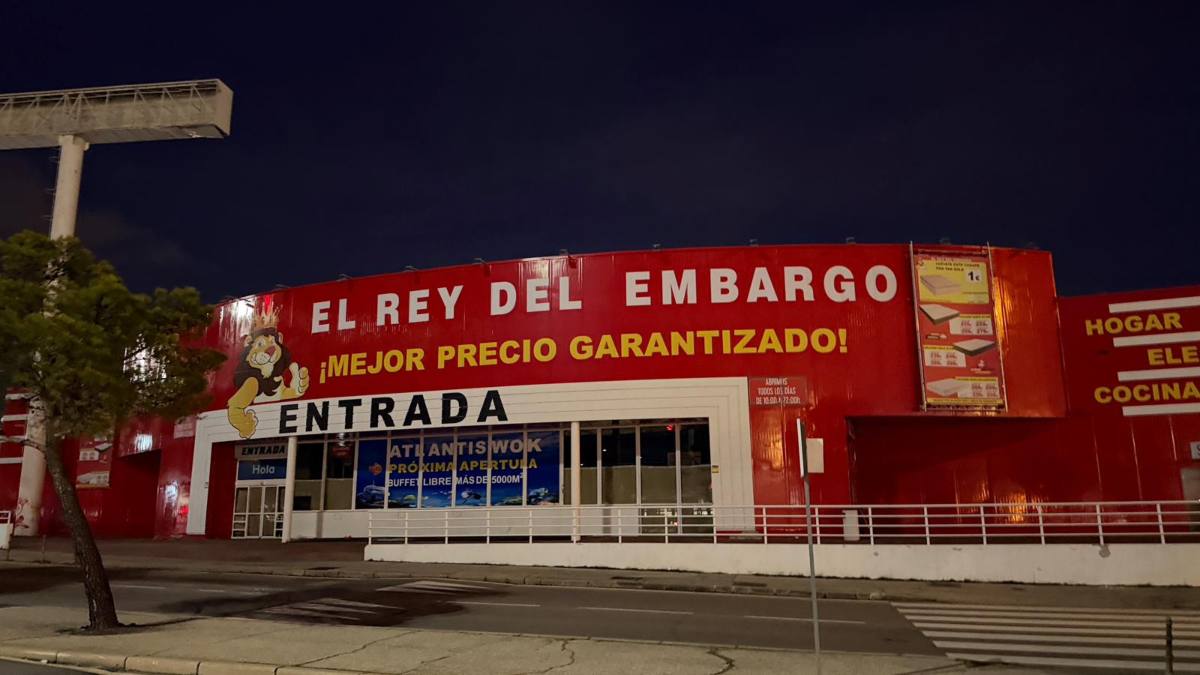 Alcorcón dice adiós a El Rey del Embargo y da la bienvenida a un buffet gigante