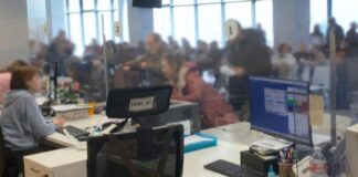 Denuncian mafias que venden citas para trámites municipales en Alcorcón