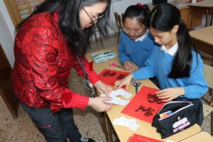 La formación que marca la diferencia: el mandarín se consolida como pilar educativo en el entorno de Alcorcón