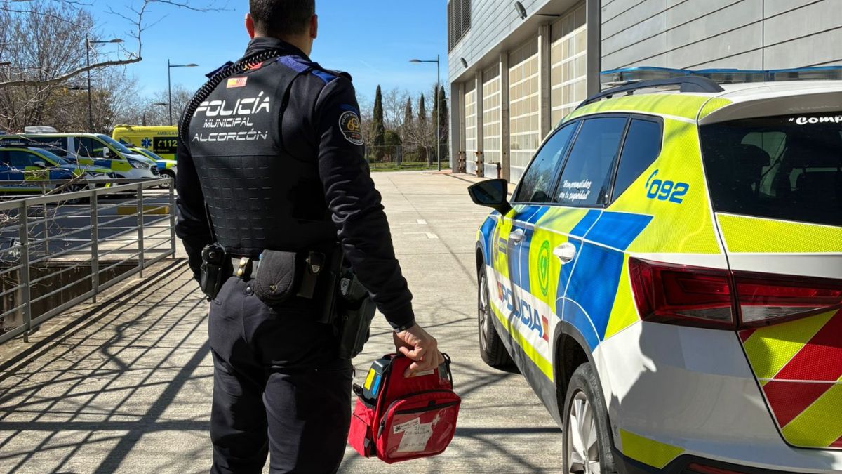 La policía salva una vida en Urtinsa
