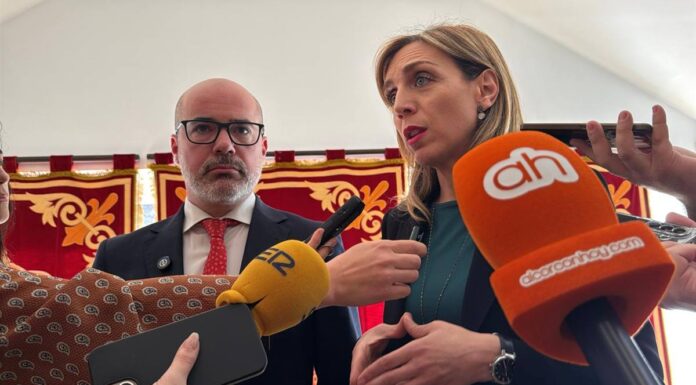 Candelaria Testa anuncia novedades sobre la situación del local de la calle Madrid 13 en Alcorcón