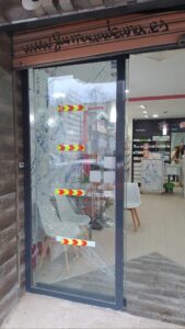 Noche de robos en Alcorcón: asaltan el Mesón D'Juan y una farmacia en Parque Lisboa