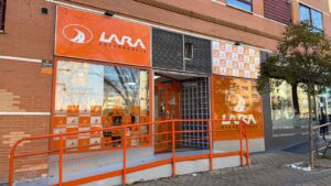 La curiosidad del día: Kylian Mbappé se está sacando el carnet de conducir en la Autoescuela Lara de Alcorcón