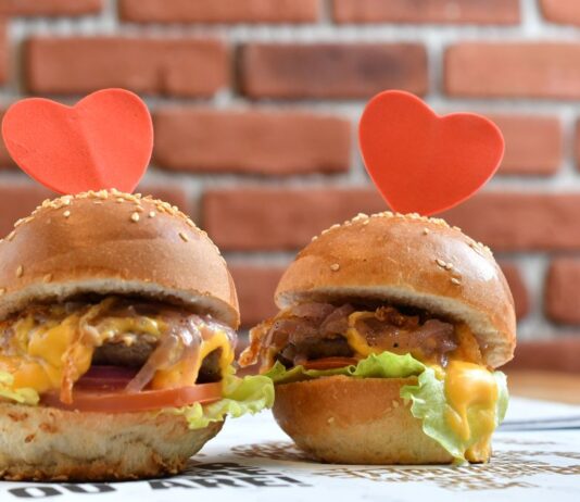 ¿Dónde cenar por San Valentín en Alcorcón? 7 propuestas irresistibles sin salir de la ciudad