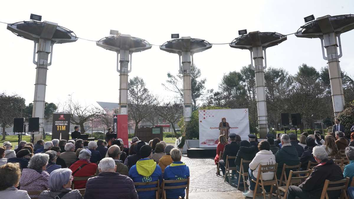 Alcorcón recordó el 11M con un emotivo homenaje a las víctimas en el Parque de las Comunidades