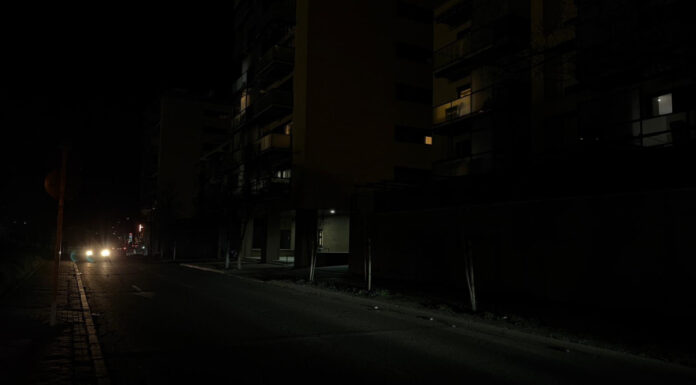 La calle Berlín, de Alcorcón, sin alumbrado público desde hace días La calle Berlín, de Alcorcón, sin alumbrado público desde hace días