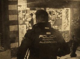 Desalojada una fiesta ilegal en una peluquería de Alcorcón