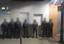 Golpe al tráfico de drogas en Alcorcón: desmantelan tres narcolocales e incautan una katana y un arma simulada