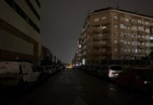 El robo de cable deja a oscuras la calle los Arces de Alcorcón