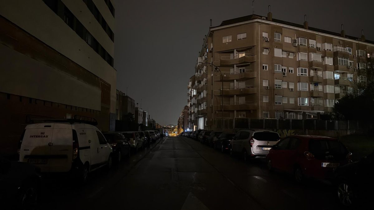 El robo de cable deja a oscuras la calle los Arces de Alcorcón