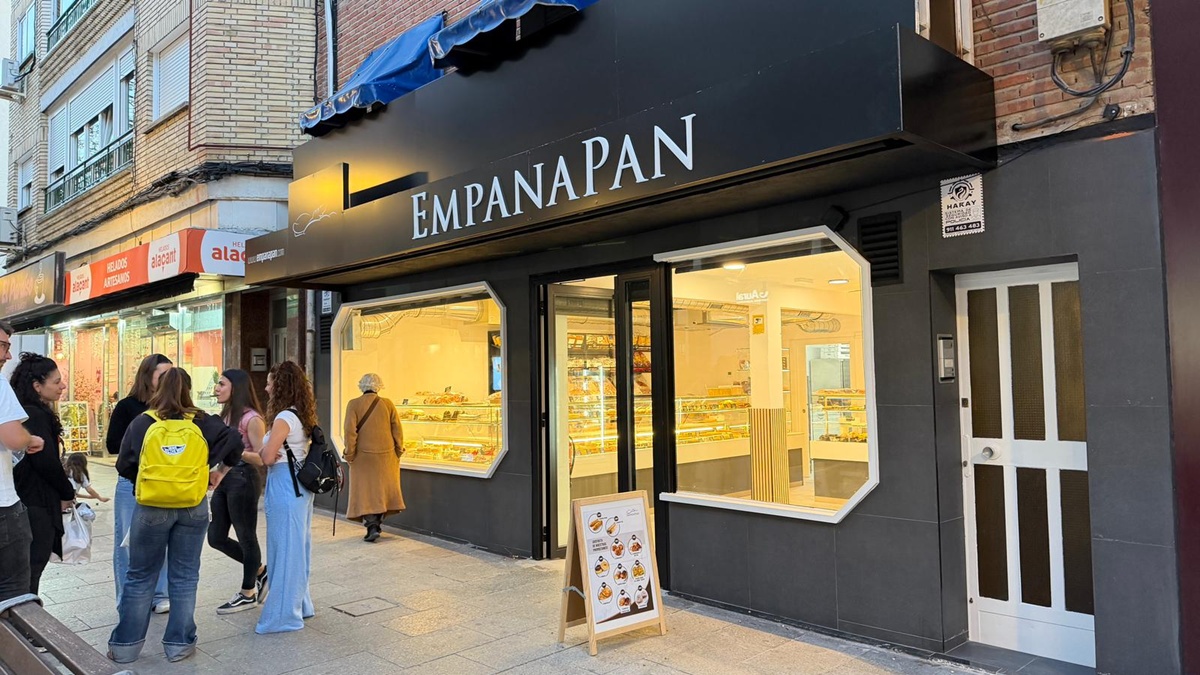 Abierta la nueva panadería Empanapan en el antiguo local de la Papelería Mayor de Alcorcón