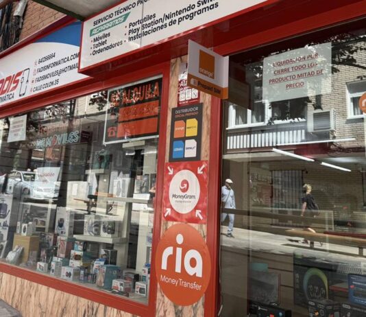 Fadis Informática cierra sus puertas en Alcorcón un año después de su apertura