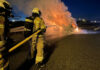 Intervención de los Bomberos de Alcorcón en el incendio de un vehículo en plena M-50: dos heridos leves