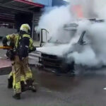 Aparatoso incendio de una furgoneta en Alcorcón: se desconocen las causas