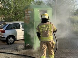 Doble intervención de los Bomberos de Alcorcón: un incendio en vivienda y otro en un contenedor
