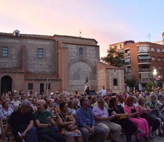 Cuándo y dónde ver el pregón de las Fiestas de Santo Domingo y San Dominguín en Alcorcón: orquesta Efecto Parranda incluida