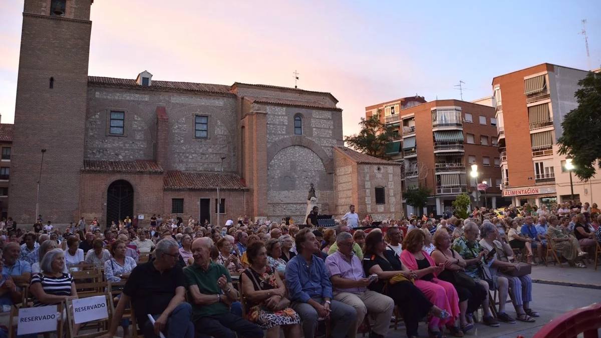 Cuándo y dónde ver el pregón de las Fiestas de Santo Domingo y San Dominguín en Alcorcón: orquesta Efecto Parranda incluida